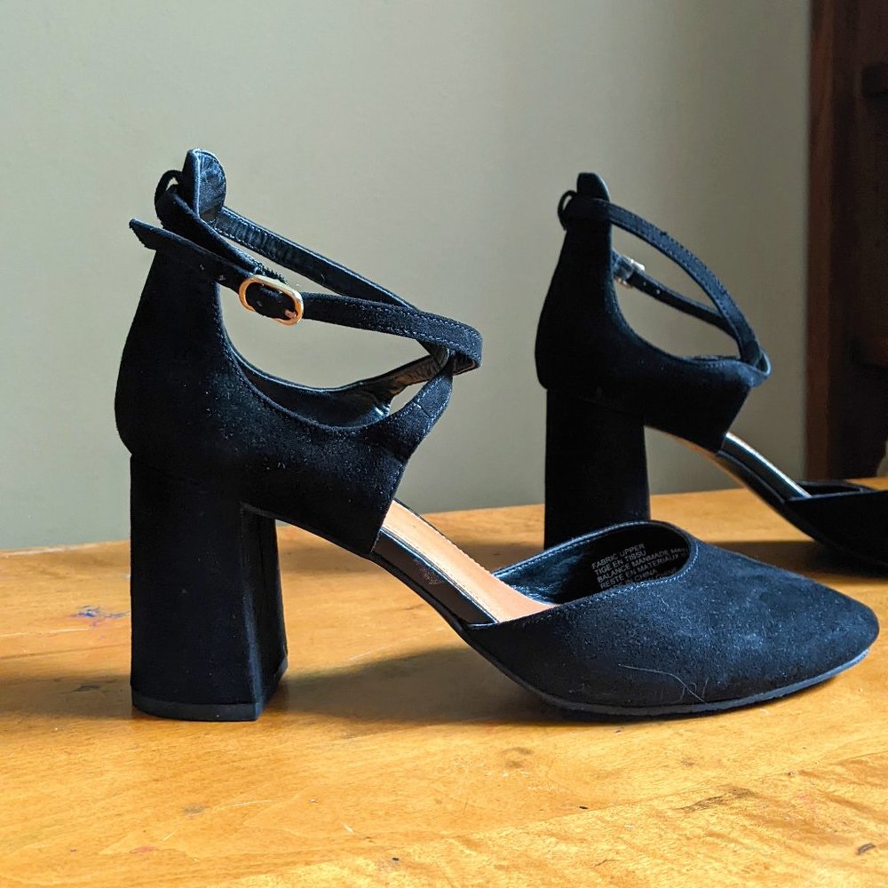 14th & Union Black Heels